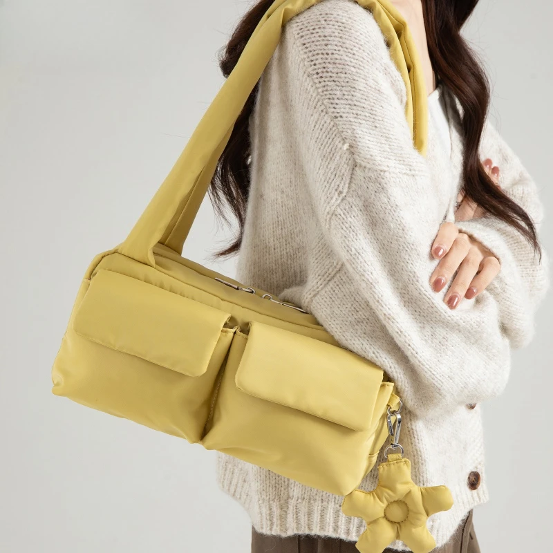 Весенняя женская сумка через плечо из нейлона с множеством карманов, легкая и модная, для повседневного использования, маленькая сумка-багет 2026
Весенняя женская сумка через плечо из нейлона с множеством карманов, легкая и модная, для повседневного использования, маленькая сумка-багет 2026