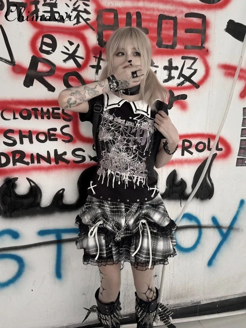 Original Gothic Dark Girl Print Short Sleeve T-shirt for Women Y2k Subculture Punk Plaid Cake Skirt Sets 2026 Summer New
Original Gothic Dark Girl Print Short Sleeve T-shirt for Women Y2k Subculture Punk Plaid Cake Skirt Sets 2026 Summer New