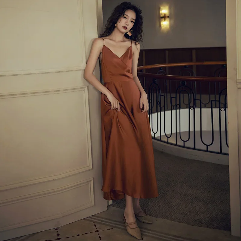 2024 Summer Women Vintage Sexy Strapless Backless Sundress Caramel Strap Satin Solid Color Sweet Beach Vacation Party Long Dress
2024 Summer Women Vintage Sexy Strapless Backless Sundress Caramel Strap Satin Solid Color Sweet Beach Vacation Party Long Dress