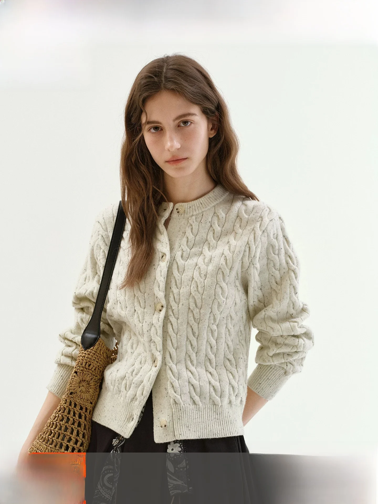Fano Basic Versatile Knitted Cardigan Women's Spring 2026 Long Sleeve Embroidered Letter Pattern Anti-Ball Easy Care Knitwear
Fano Basic Versatile Knitted Cardigan Women's Spring 2026 Long Sleeve Embroidered Letter Pattern Anti-Ball Easy Care Knitwear