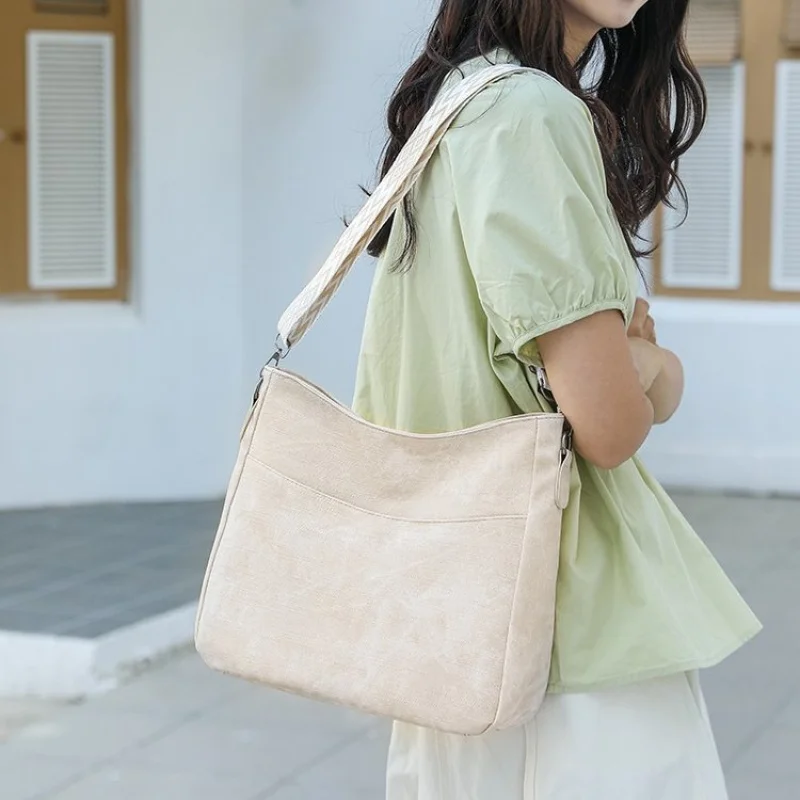 Waterproof Polyester Crossbody Bag Women Magnetic Closure Camouflage Print Adjustable Strap Durable Travel Essential Outdoor Bag
Waterproof Polyester Crossbody Bag Women Magnetic Closure Camouflage Print Adjustable Strap Durable Travel Essential Outdoor Bag