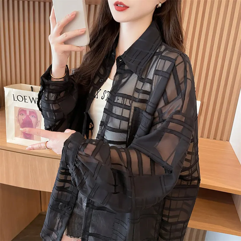 Ice Silk Thin Chiffon Shirt Women Summer New Loose Korean Style Mid-Length Sun Protection Outerwear Button-Up Long Sleeve Pol...
Ice Silk Thin Chiffon Shirt Women Summer New Loose Korean Style Mid-Length Sun Protection Outerwear Button-Up Long Sleeve Pol...