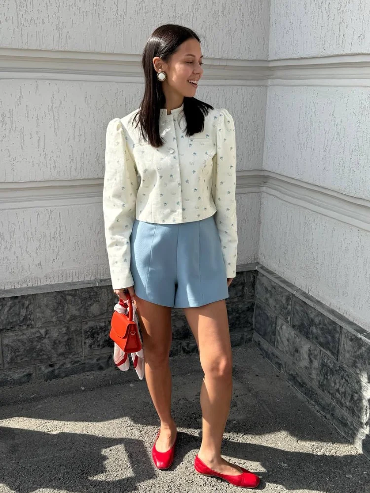 Street Printed Loose Women's Short Jacket Half Turtleneck Long Sleeve Single Breasted Pockets Coats New Fashion Ladies Outerwear
Street Printed Loose Women's Short Jacket Half Turtleneck Long Sleeve Single Breasted Pockets Coats New Fashion Ladies Outerwear