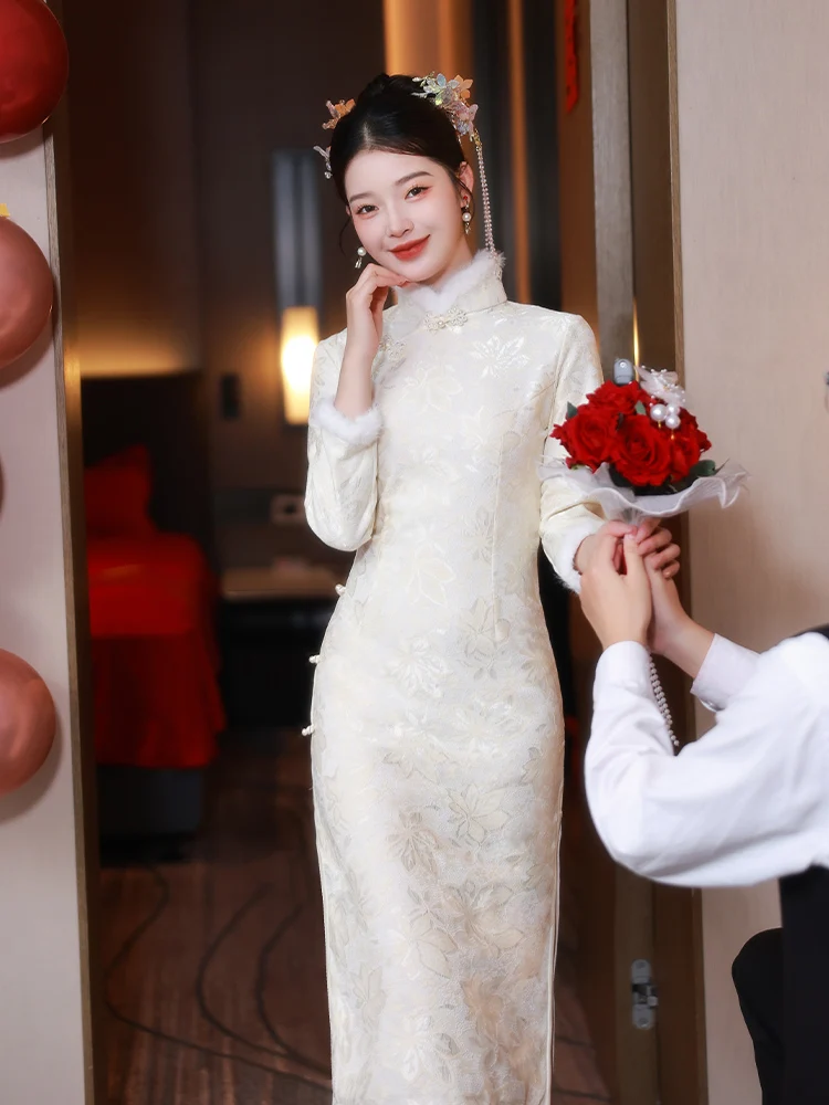 Белое новое китайское платье для регистрации брака и повседневной носки, утепленное, с длинными рукавами
Белое новое китайское платье для регистрации брака и повседневной носки, утепленное, с длинными рукавами