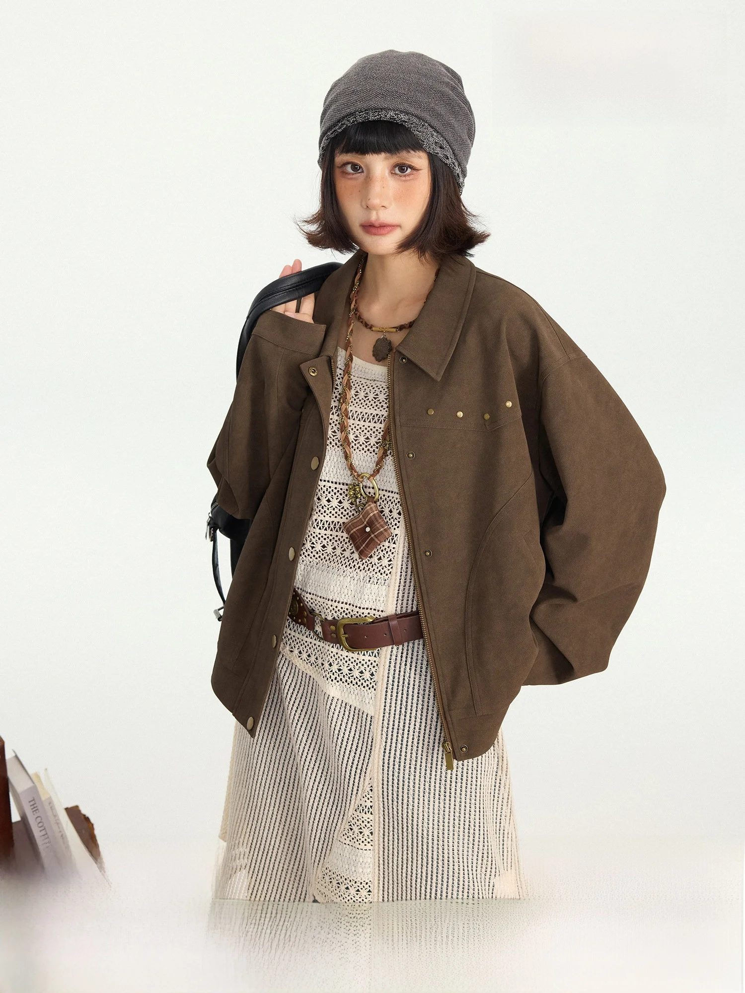 Retro Original Faionable Loose Collar Jaet with Rivets Versatile Design ex PU Leather ort Outerwear Coat
Retro Original Faionable Loose Collar Jaet with Rivets Versatile Design ex PU Leather ort Outerwear Coat