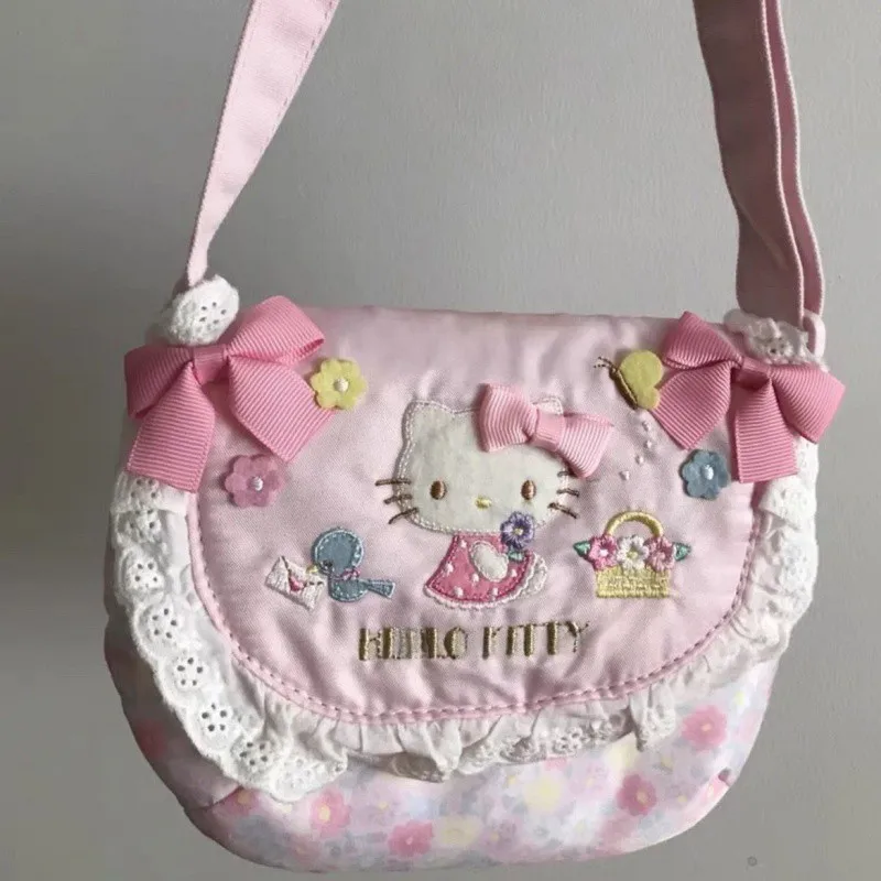 Японская сумка с бантом Hello Kitty, милая, милая и женская, красивая сумка для хранения макияжа с вышивкой
Японская сумка с бантом Hello Kitty, милая, милая и женская, красивая сумка для хранения макияжа с вышивкой