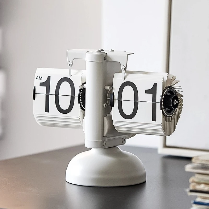 Flip clock living room seat clock retro living room ornament 
Flip clock living room seat clock retro living room ornament