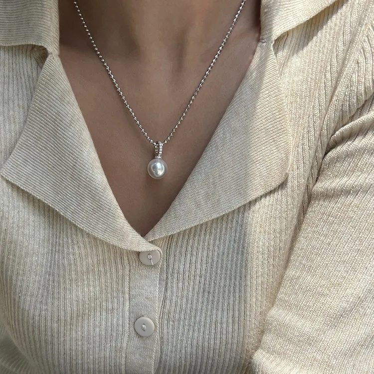 Yingrun Australia White Crystal Pearl Universal Buckle Sparkle Bead Necklace Light Luxury Master Sweater Chain Women
Yingrun Australia White Crystal Pearl Universal Buckle Sparkle Bead Necklace Light Luxury Master Sweater Chain Women