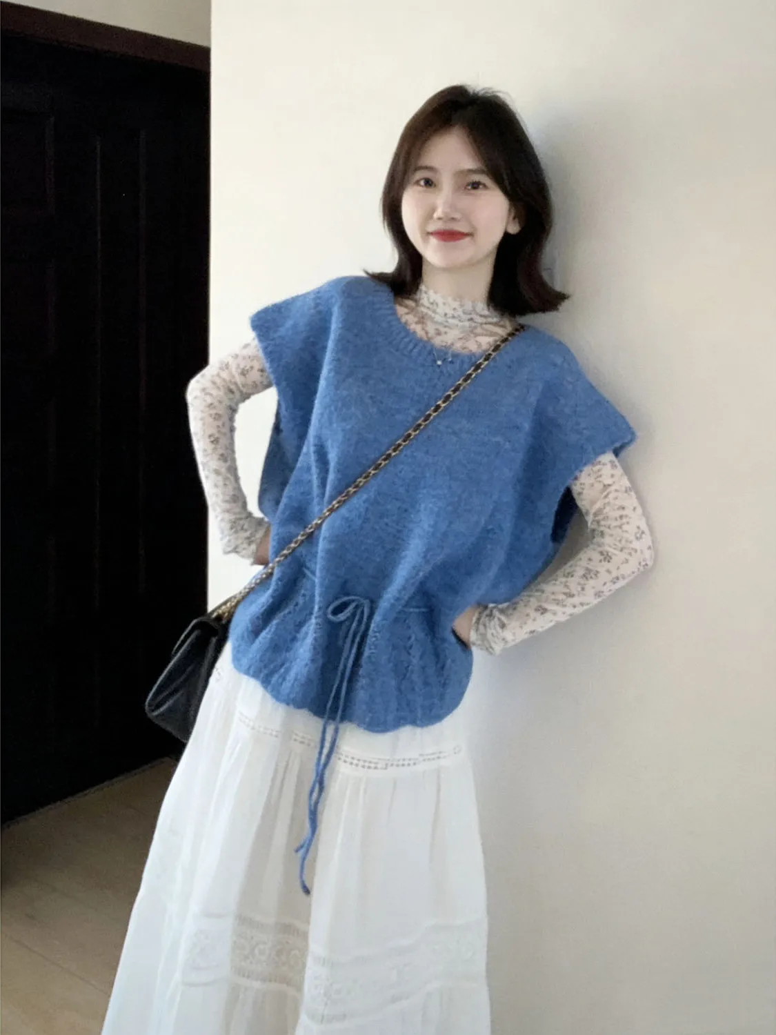 Korean Style Blue Knitted Vest Sleeveless Set Women's Spring 2026 New Layering White Slimming Complete Outfit
Korean Style Blue Knitted Vest Sleeveless Set Women's Spring 2026 New Layering White Slimming Complete Outfit