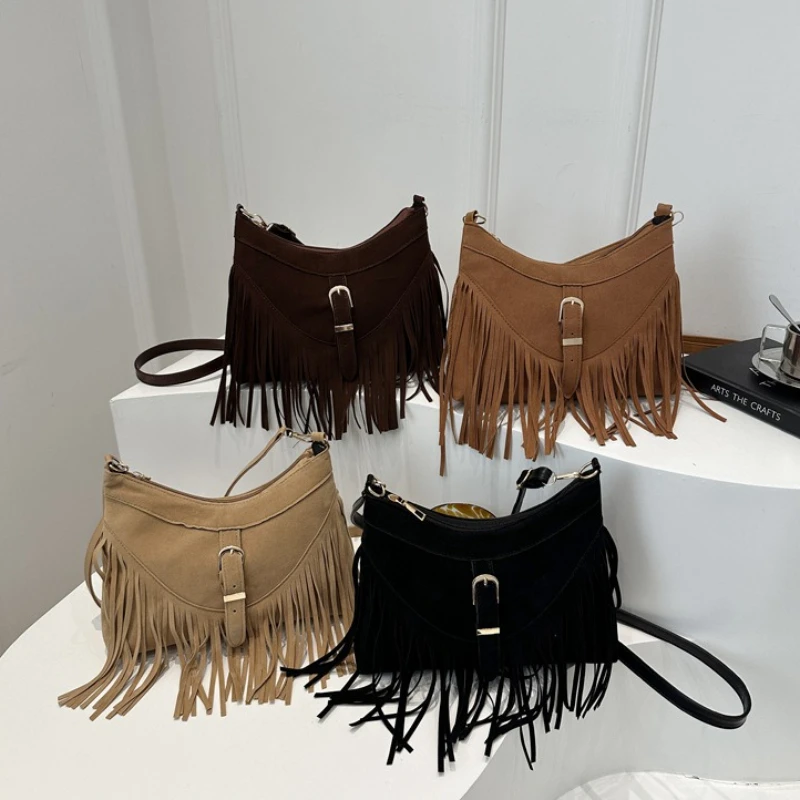 Long Tassel Women Cross Body Bag Shoulder Bag Handbags Large Capacity Detachable Strap Quilted Zipper for Daily Commute
Long Tassel Women Cross Body Bag Shoulder Bag Handbags Large Capacity Detachable Strap Quilted Zipper for Daily Commute