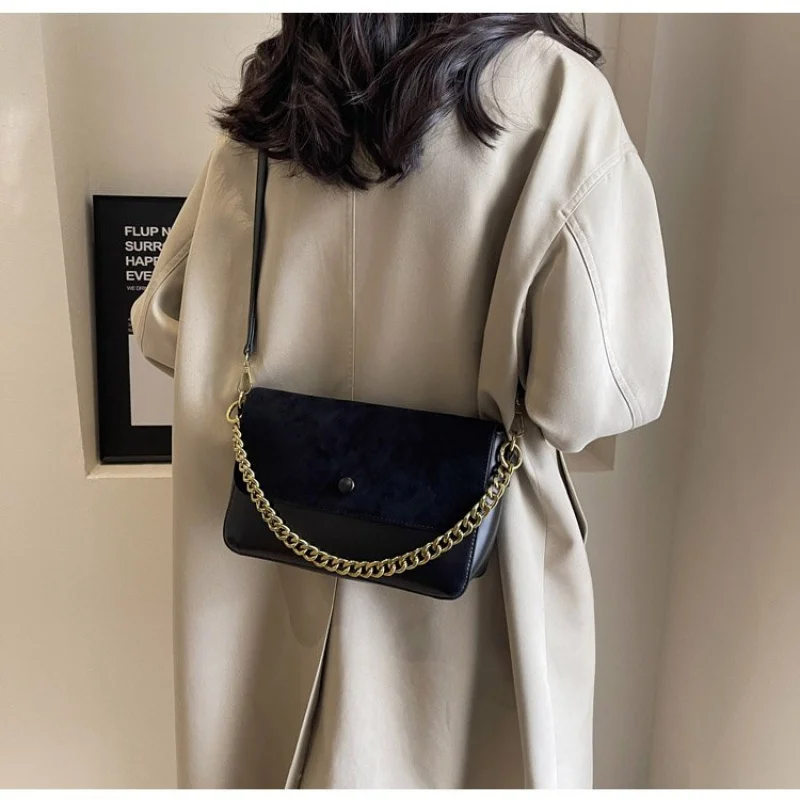 Ladies Tote Bag Made Of Jasmine-Patterned Leather Boasting High-End Paris Commuter Spacious Soft Daily Modern Style
Ladies Tote Bag Made Of Jasmine-Patterned Leather Boasting High-End Paris Commuter Spacious Soft Daily Modern Style