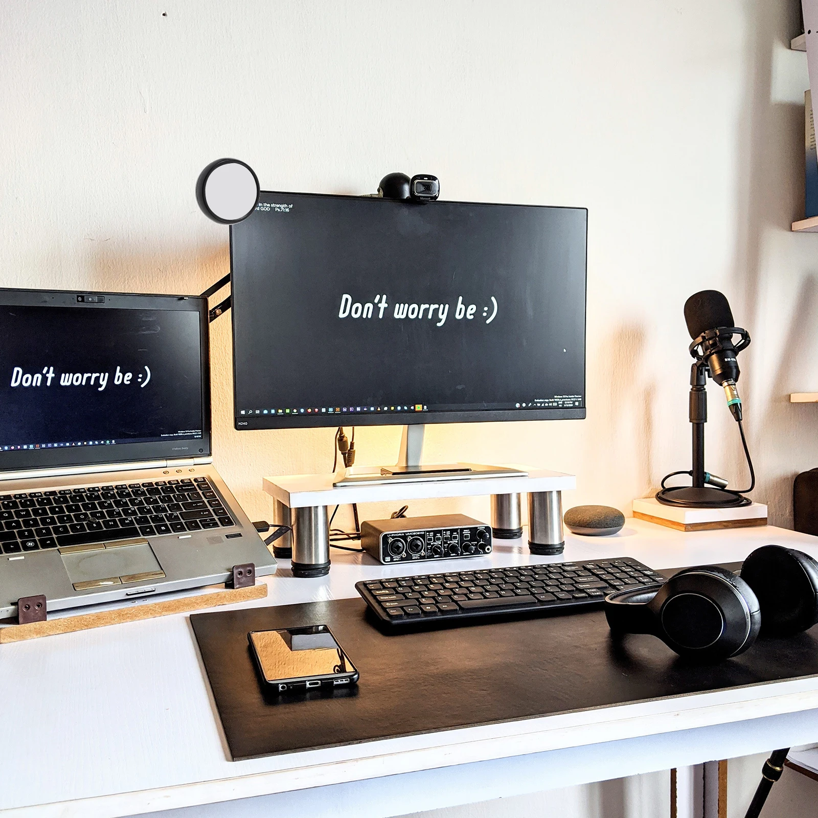 2pcs Computer Rear-View Mirror Magnifying Office Desk Mirror For Visual Field Extension Acrylic Pc Material Monitoring
2pcs Computer Rear-View Mirror Magnifying Office Desk Mirror For Visual Field Extension Acrylic Pc Material Monitoring