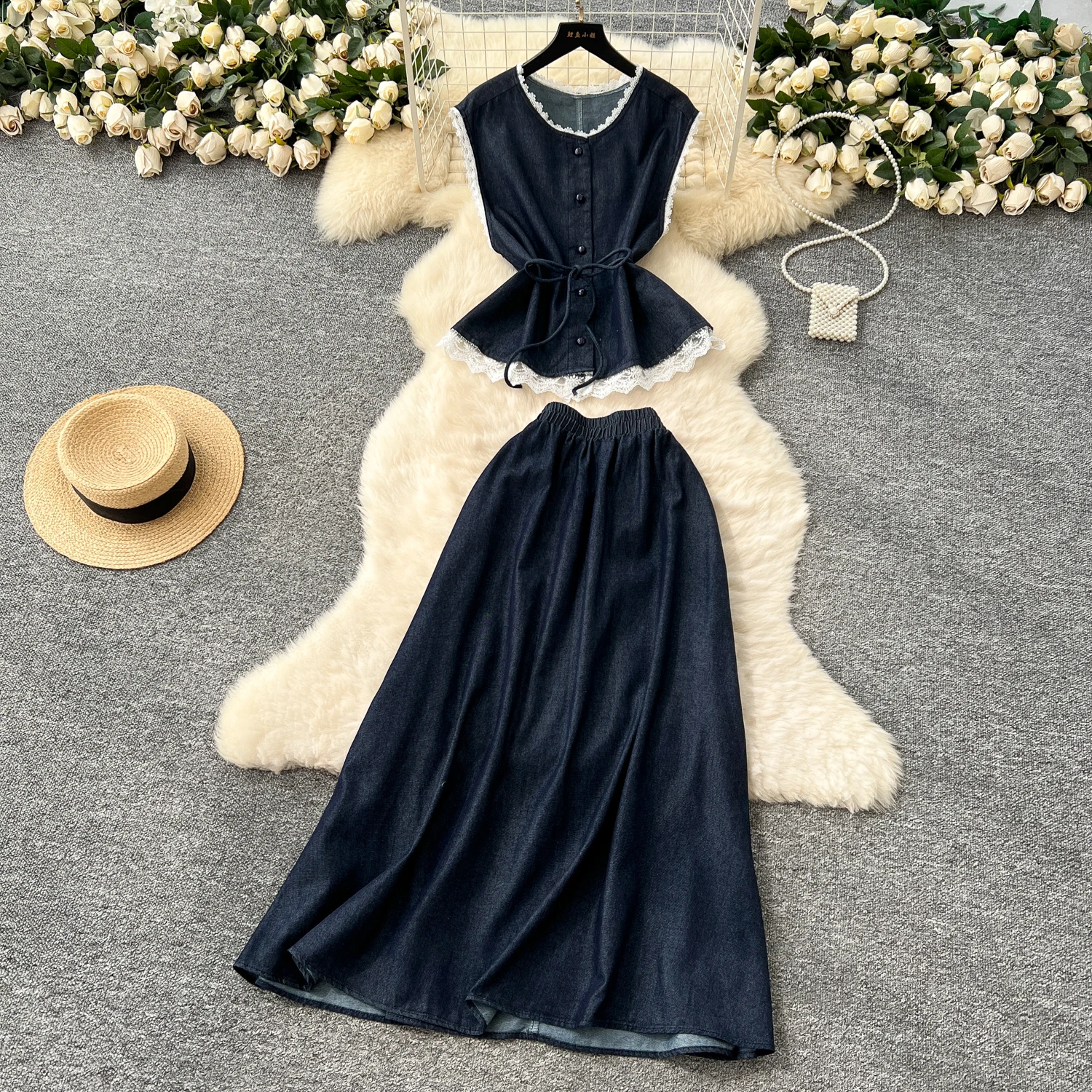 Women Denim Skirts Matching Suits Bandage Lace Stitching Sleeveless Tops + High Waist Jeans Skirt Two-piece Set
Women Denim Skirts Matching Suits Bandage Lace Stitching Sleeveless Tops + High Waist Jeans Skirt Two-piece Set