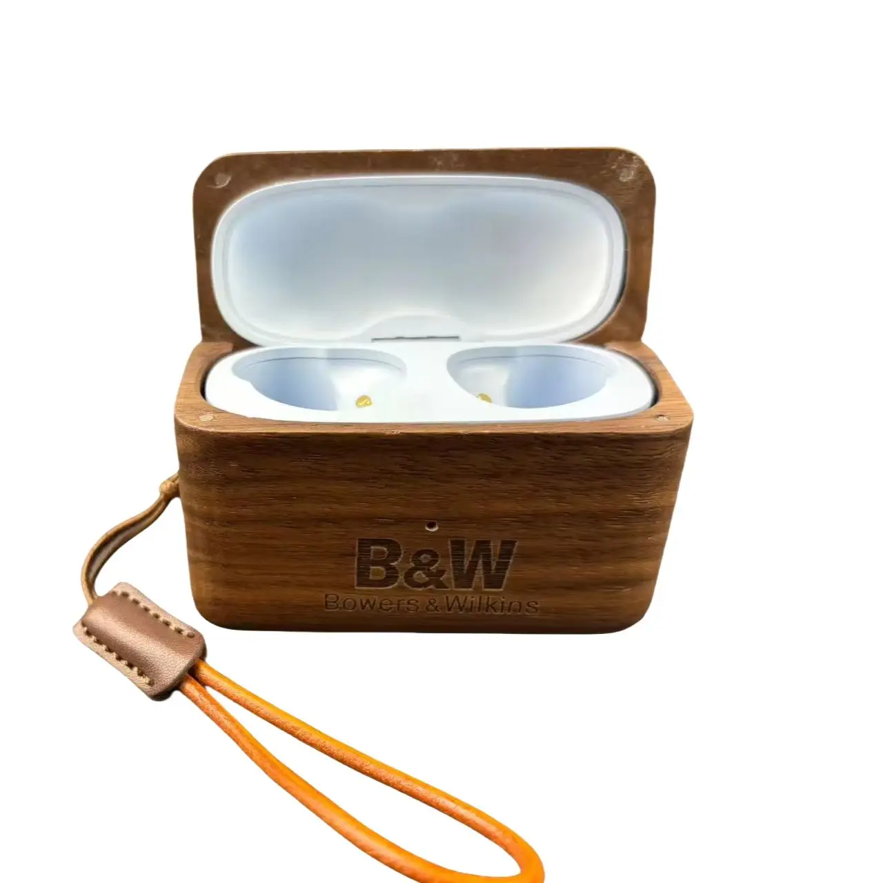 Walnut Wood Earphone Protective Case for Bowers & Wilkins Pi8 / Pi6 – Engraved Logo, Solid wood PI8 case Includes Leather Strap
Walnut Wood Earphone Protective Case for Bowers & Wilkins Pi8 / Pi6 – Engraved Logo, Solid wood PI8 case Includes Leather Strap