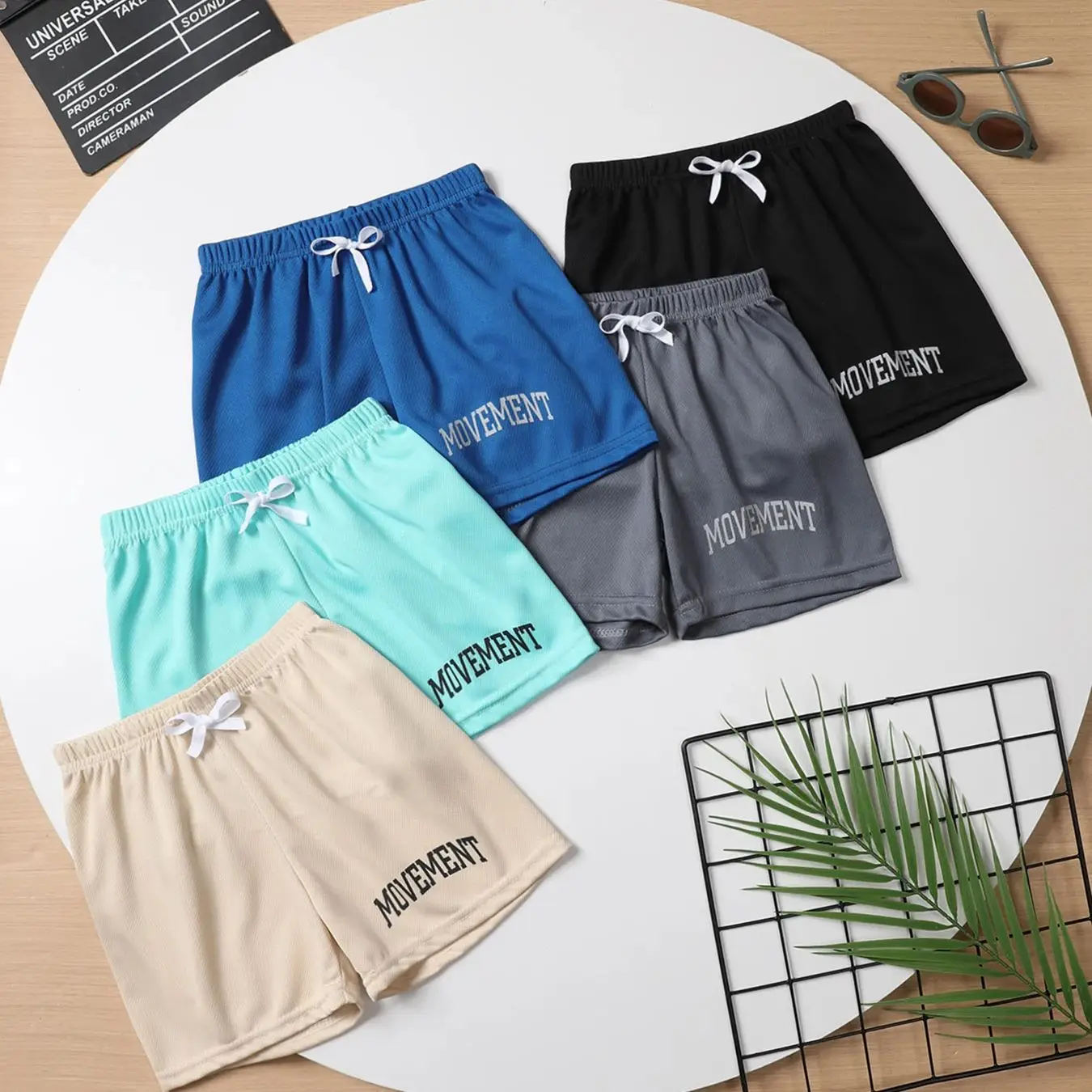 Summer Children's Quick-drying Sports Color Shorts Boys Casual Joker Running 5 Pants Girls Holiday Breathable Beach Pants Studen
Summer Children's Quick-drying Sports Color Shorts Boys Casual Joker Running 5 Pants Girls Holiday Breathable Beach Pants Studen