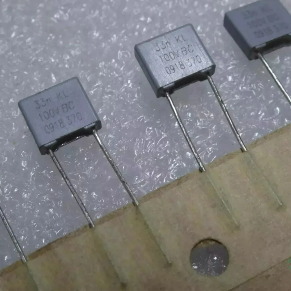 20pcs/lot BC MKT370 0.033uf/100v 33nf 333 Brand New 5mm Film Capacitor
20pcs/lot BC MKT370 0.033uf/100v 33nf 333 Brand New 5mm Film Capacitor