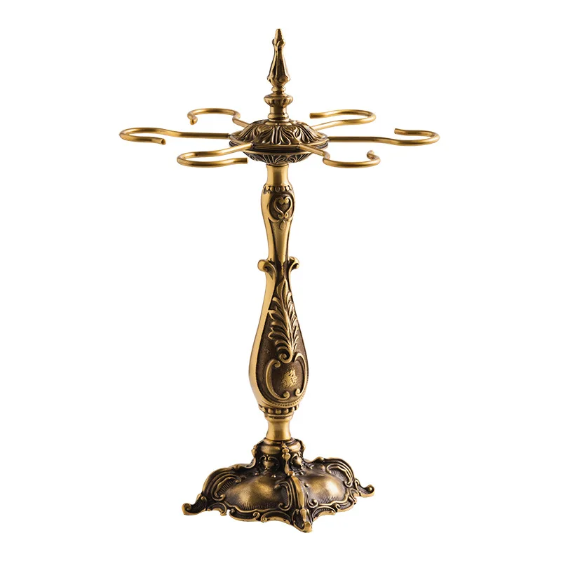 Dining cabinet, bar counter, upside down wine glass holder, storage rack, goblet display rack, brass.
Dining cabinet, bar counter, upside down wine glass holder, storage rack, goblet display rack, brass.