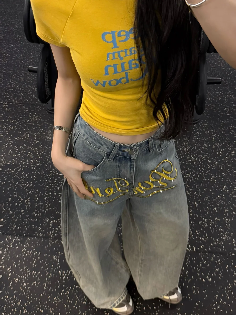 American Street Heavy Duty Rhinestone Embroidery High Waist Straight Leg Jeans Women's Loose Wide Leg Long Pants
American Street Heavy Duty Rhinestone Embroidery High Waist Straight Leg Jeans Women's Loose Wide Leg Long Pants