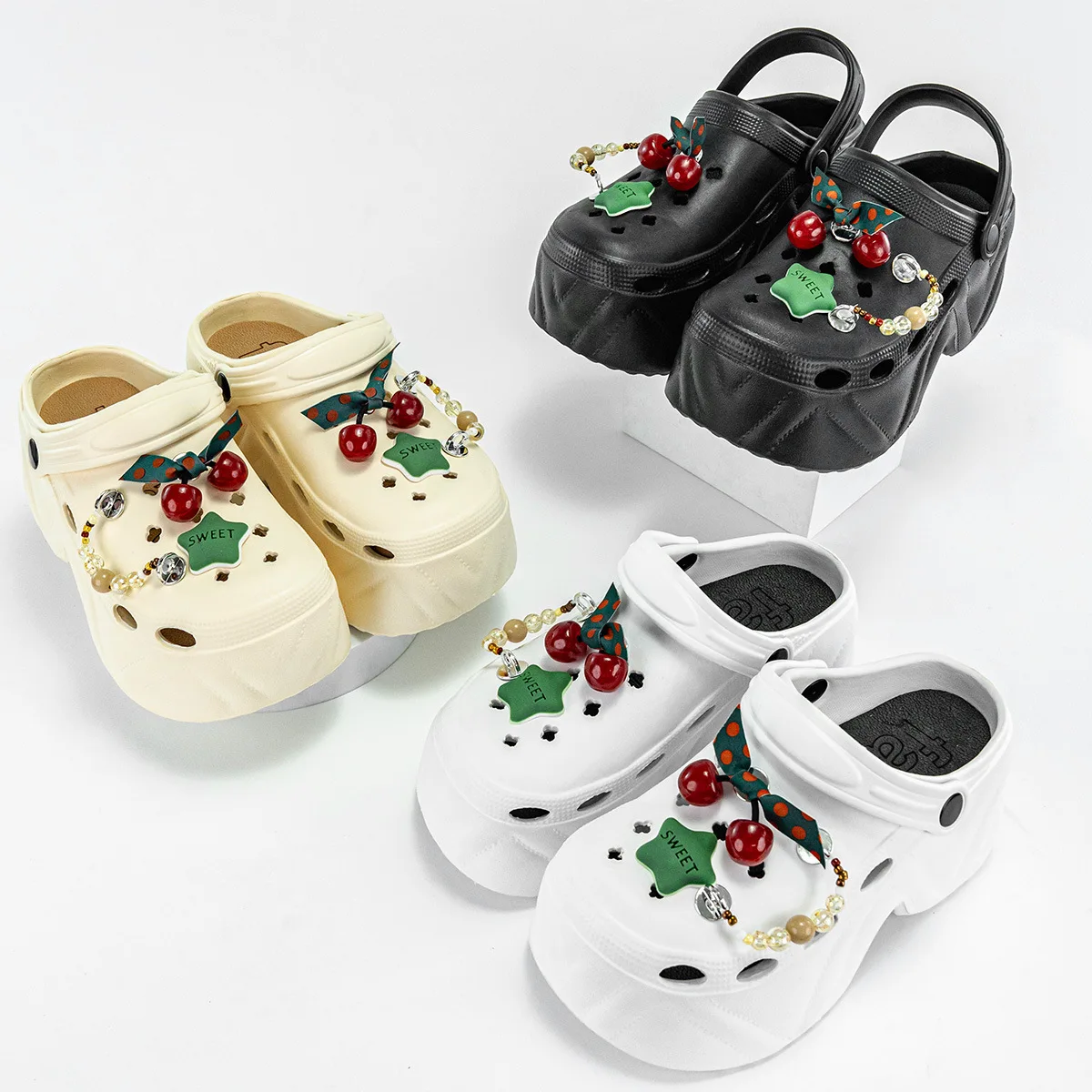 New Cartoon Cherry Green Star Sandals Women's Fashionable and Versatile Casual Sandals Thick Sole Non-slip Garden Shoes
New Cartoon Cherry Green Star Sandals Women's Fashionable and Versatile Casual Sandals Thick Sole Non-slip Garden Shoes