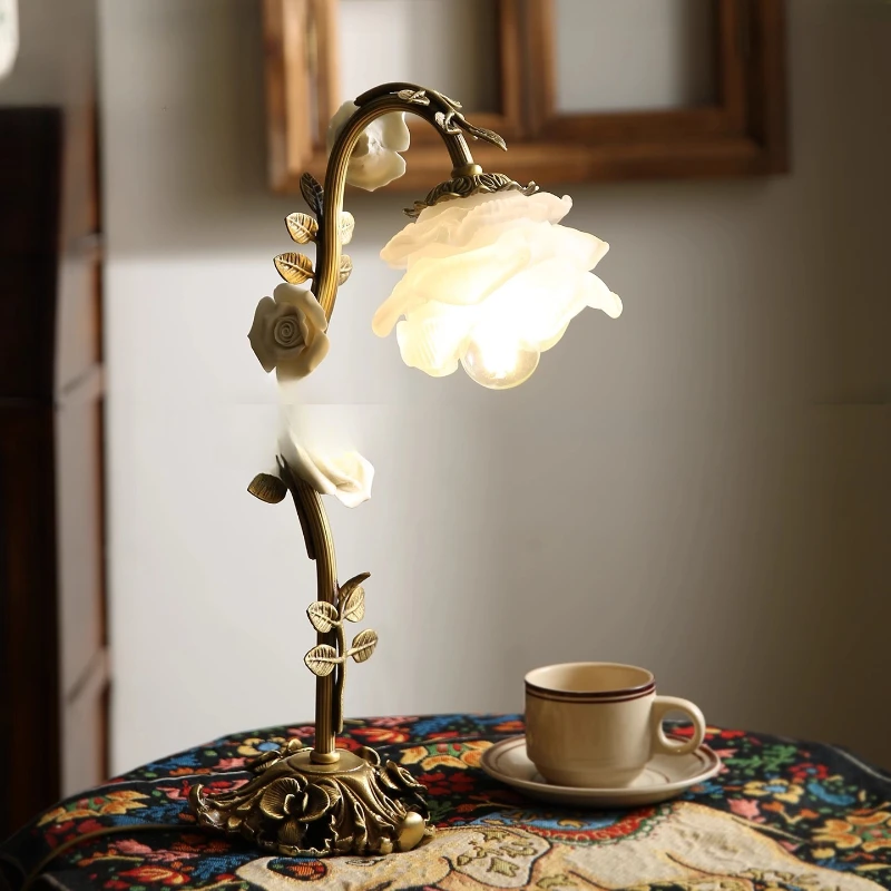 French rose brass table lamp medieval retro living room bedroom bedside lamp romantic atmosphere decorative table lamp
French rose brass table lamp medieval retro living room bedroom bedside lamp romantic atmosphere decorative table lamp