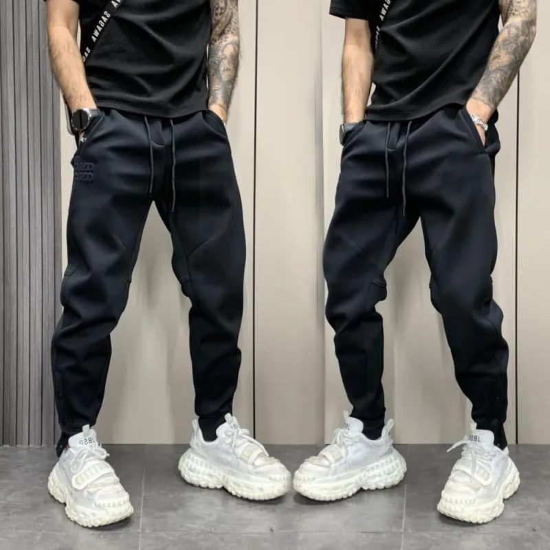 Мужские утепленные спортивные брюки свободного кроя с широкими штанинами, осенне-зимние повседневные прямые брюки для молодежи, модные
Мужские утепленные спортивные брюки свободного кроя с широкими штанинами, осенне-зимние повседневные прямые брюки для молодежи, модные