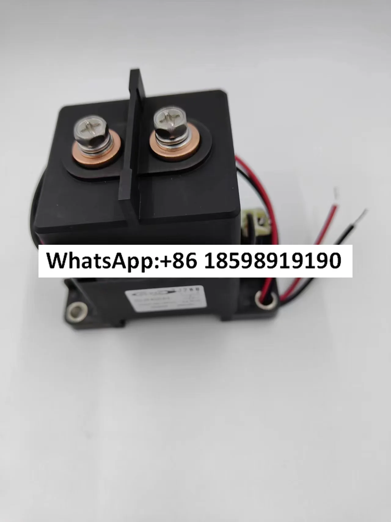 Контактор GLW400AT HVDC 750В DC, 12-800В DC, полярный, 24В DC
Контактор GLW400AT HVDC 750В DC, 12-800В DC, полярный, 24В DC