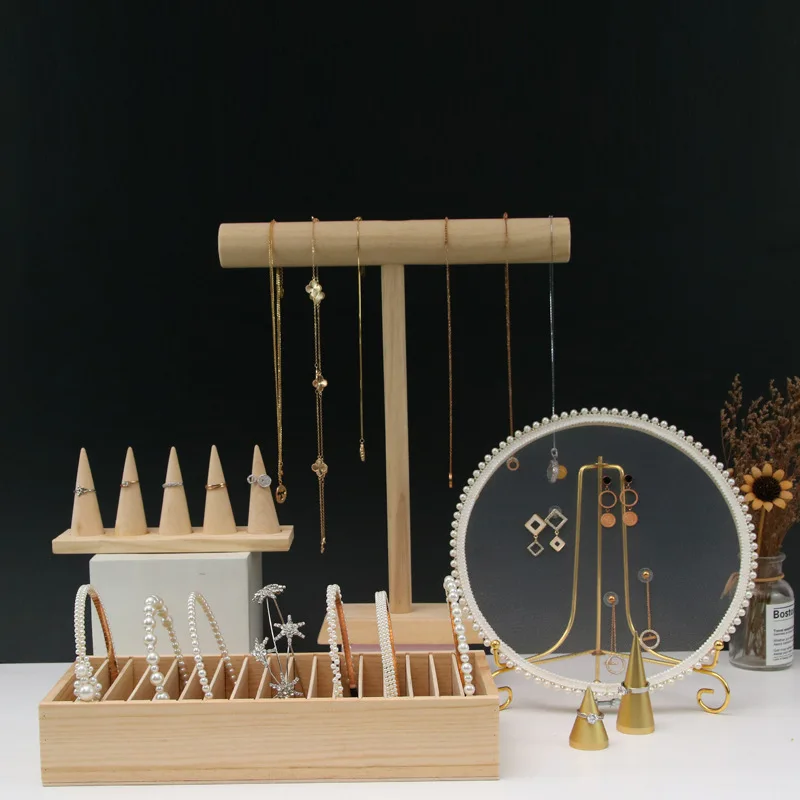 Jewelry display head hoop earrings necklace ring earrings bracelets bracelets studio jewelry store display props
Jewelry display head hoop earrings necklace ring earrings bracelets bracelets studio jewelry store display props