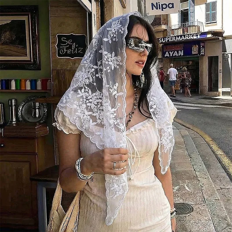 Women Lace Triangle Scarf Sweet Girls Sunscreen Scarf Vintage Summer French Beach Style Hair Tie Vintage Female Lady Lace Scarf
Women Lace Triangle Scarf Sweet Girls Sunscreen Scarf Vintage Summer French Beach Style Hair Tie Vintage Female Lady Lace Scarf