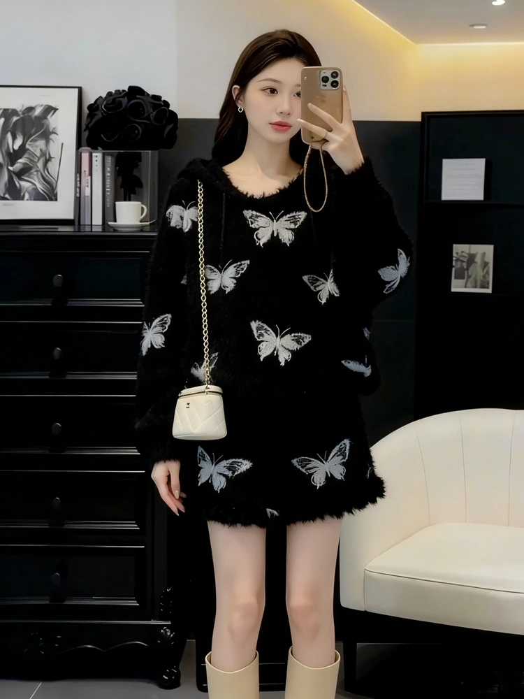 Stunning Velvet Knitted Sweater Short Skirt Two-Piece Set for Women Autumn Winter Fashion Slimming Age-Defying Trendy
Stunning Velvet Knitted Sweater Short Skirt Two-Piece Set for Women Autumn Winter Fashion Slimming Age-Defying Trendy