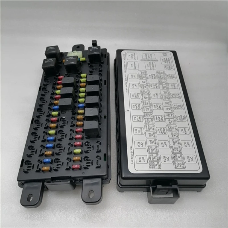 Excavator Spare Parts Relay Box Assy SK200-8 Fuse Box YN73E01024P2 YN24E00016F2 for SK210-8 Excavator
Excavator Spare Parts Relay Box Assy SK200-8 Fuse Box YN73E01024P2 YN24E00016F2 for SK210-8 Excavator