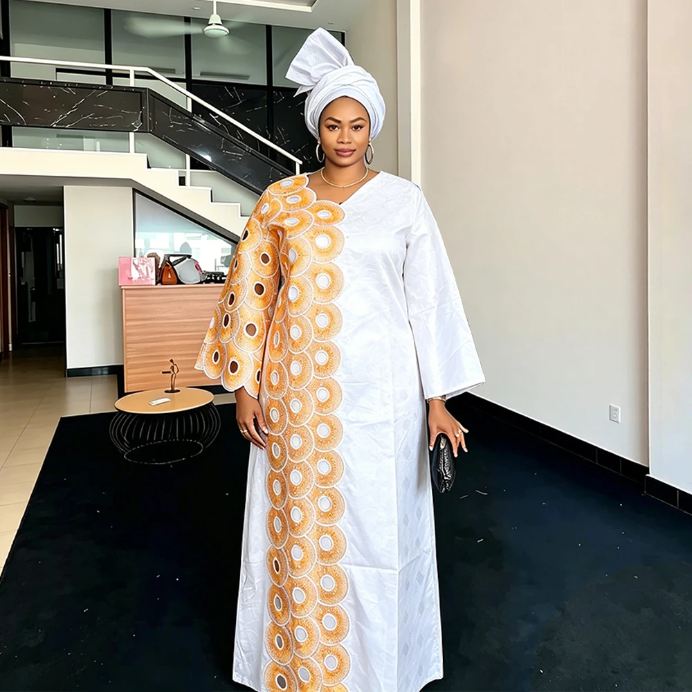 Plus Size African Clothes for Women 2026 New Dashiki Ankara Embroidery Bazin Riche Design Wedding Party Dresses with Headscarf
Plus Size African Clothes for Women 2026 New Dashiki Ankara Embroidery Bazin Riche Design Wedding Party Dresses with Headscarf