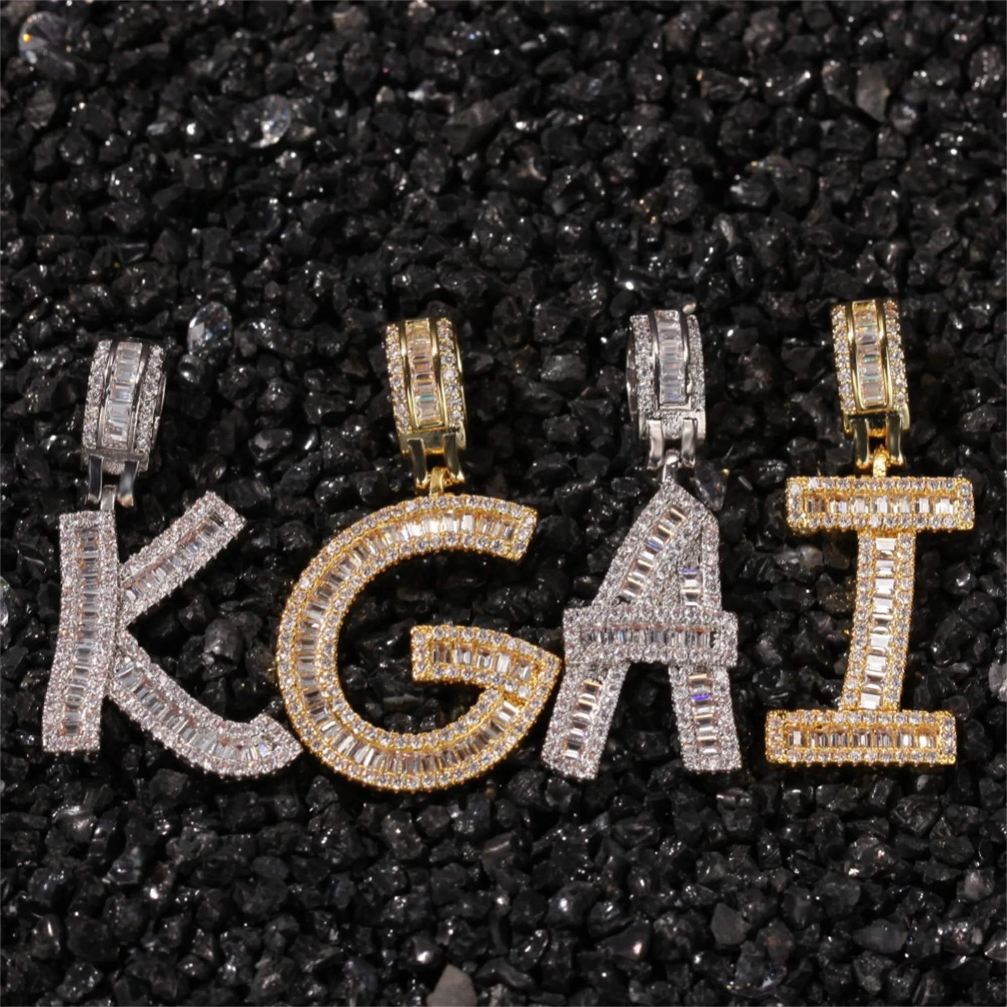 Пользовательский Iced Out A-Z первоначальный кулон с цифрами, ожерелье в стиле хип-хоп с буквами, ювелирные изделия, подарок на день рождения, модная персонализированная цепочка по индивидуальному заказу
Пользовательский Iced Out A-Z первоначальный кулон с цифрами, ожерелье в стиле хип-хоп с буквами, ювелирные изделия, подарок на день рождения, модная персонализированная цепочка по индивидуальному заказу