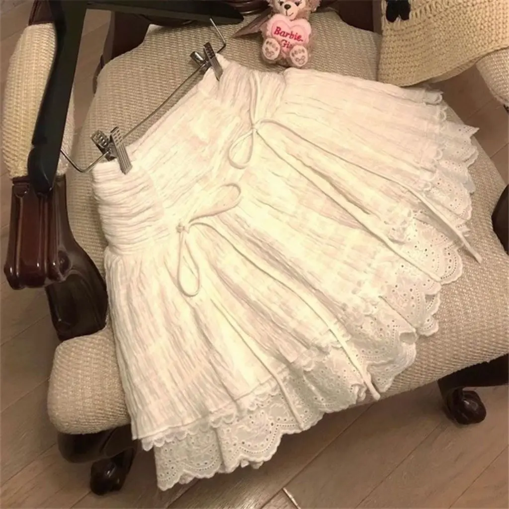 Women's Sweet Style Bow Tie Lace Cake Skirt Anti-Exposure Short Skirt for Spring And Summer New Cute Fashion
Women's Sweet Style Bow Tie Lace Cake Skirt Anti-Exposure Short Skirt for Spring And Summer New Cute Fashion