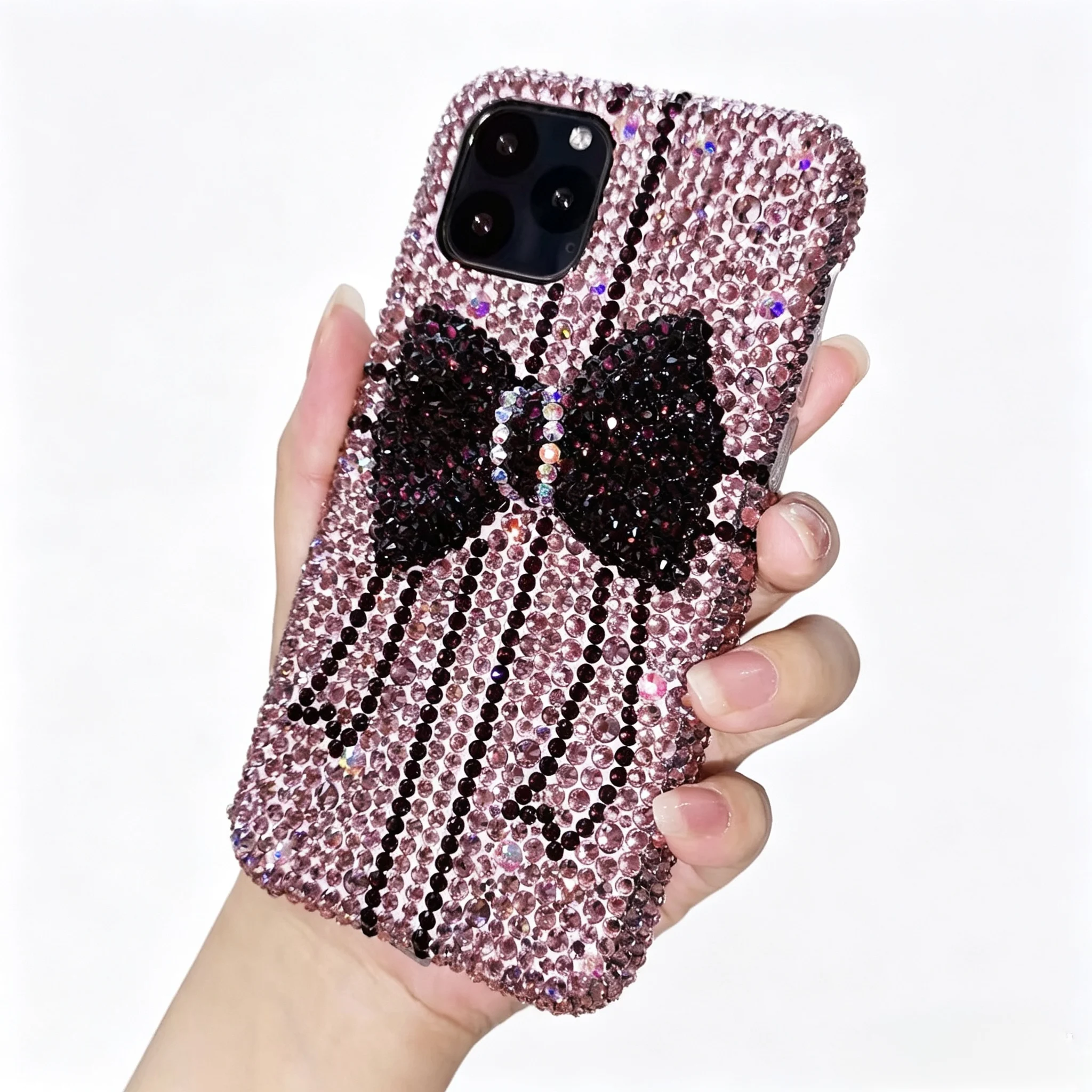 Suitable for iPhone. Crystal bead bow protective case - fully covers and protects against drops
Suitable for iPhone. Crystal bead bow protective case - fully covers and protects against drops
