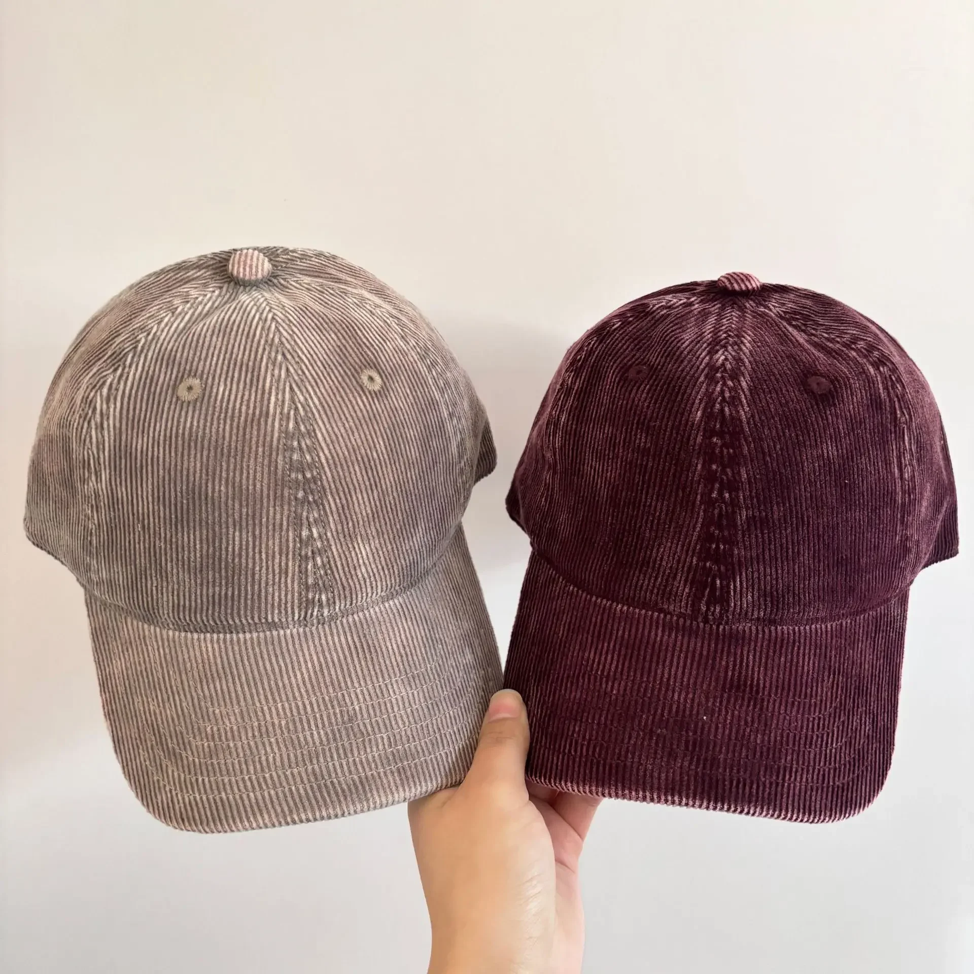 24 colors corduroy baseball cap vintage solid color unisex spring autumn outdoor casual hats for women men
24 colors corduroy baseball cap vintage solid color unisex spring autumn outdoor casual hats for women men