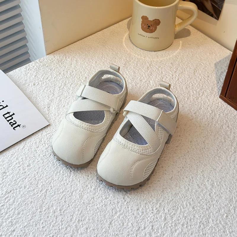 New sports girls board shoes girls moral training shoes soft sole non-slip casual versatile spring and autumn breathable shoes
New sports girls board shoes girls moral training shoes soft sole non-slip casual versatile spring and autumn breathable shoes