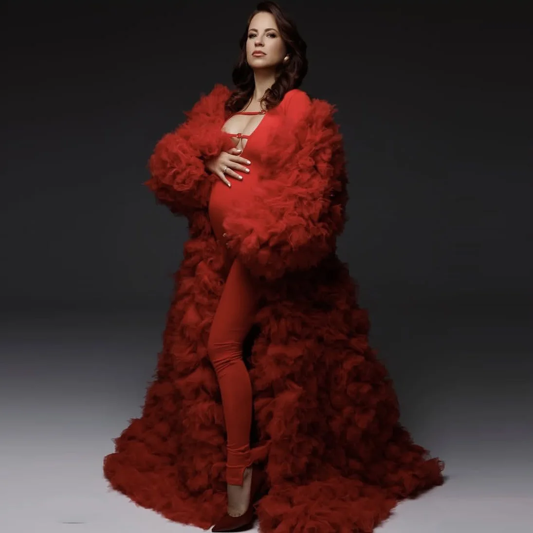 High Couture Maternity Robe Full Sleeves Women Jackets Ruffled Blouse Pregnancy Women Red Robe Layered Tierred
High Couture Maternity Robe Full Sleeves Women Jackets Ruffled Blouse Pregnancy Women Red Robe Layered Tierred