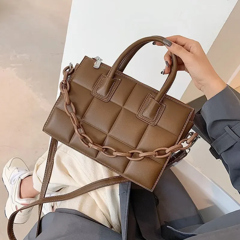 2021 Autumn And Winter Vintage Plaid Handbag Acrylic Thick Chain Square Shoulder Bag PU Leather Crossbody Messenger Bag Female
2021 Autumn And Winter Vintage Plaid Handbag Acrylic Thick Chain Square Shoulder Bag PU Leather Crossbody Messenger Bag Female