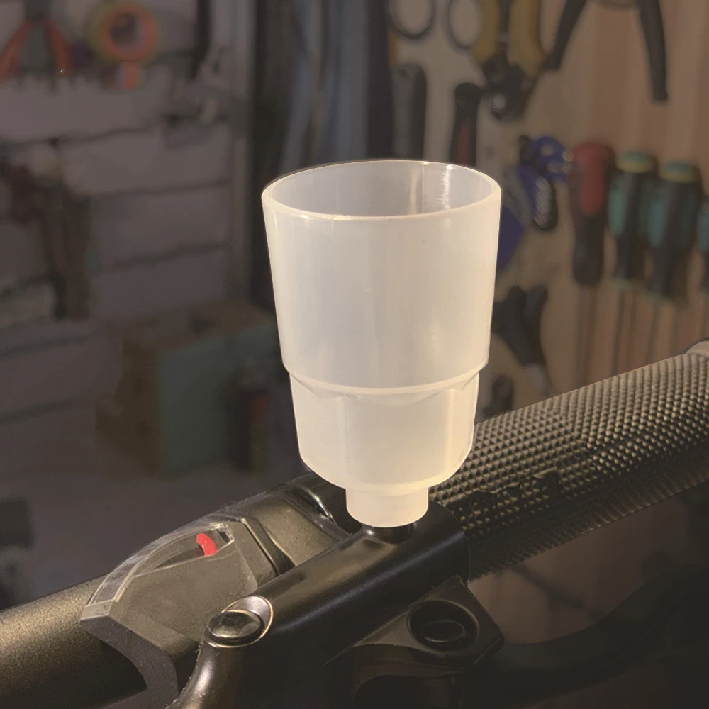 Bicycle Parts Cycling White Mountain Bike Plastic For Brake System Mineral Oil Brake Refuel Funnel Hydraulic Brake Bleed Kit
Bicycle Parts Cycling White Mountain Bike Plastic For Brake System Mineral Oil Brake Refuel Funnel Hydraulic Brake Bleed Kit