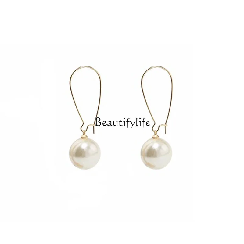 Big earrings pearl ball European and American temperament long fringed pendant personalized earrings
Big earrings pearl ball European and American temperament long fringed pendant personalized earrings