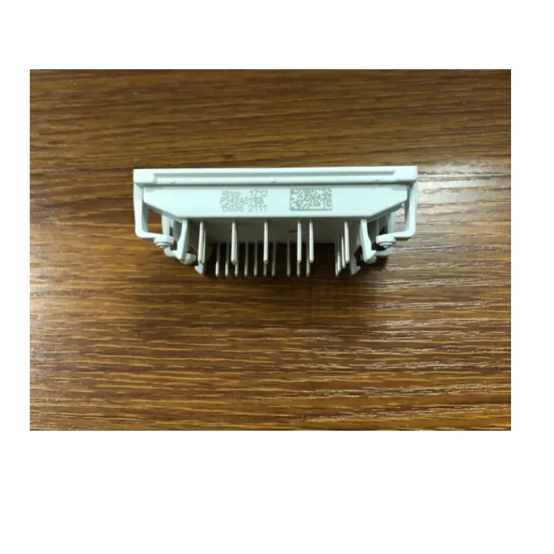 Модуль P542A01 P542A02 P542A03 P542A04 P542A05 P542A Бесплатная доставка Новый и оригинальный
Модуль P542A01 P542A02 P542A03 P542A04 P542A05 P542A Бесплатная доставка Новый и оригинальный
