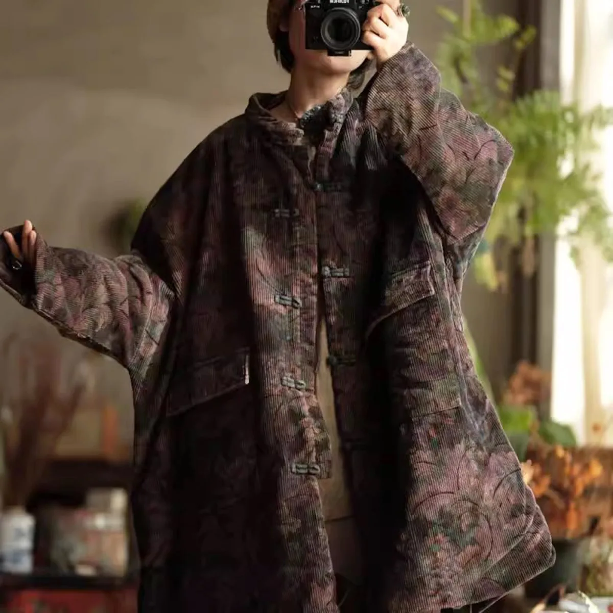 Women Vintage Print Floral Wide wale corduroy Hippie Coats Frog Button Large Size Warm Cotton Quilted Long Jacket Winter Pockets
Women Vintage Print Floral Wide wale corduroy Hippie Coats Frog Button Large Size Warm Cotton Quilted Long Jacket Winter Pockets