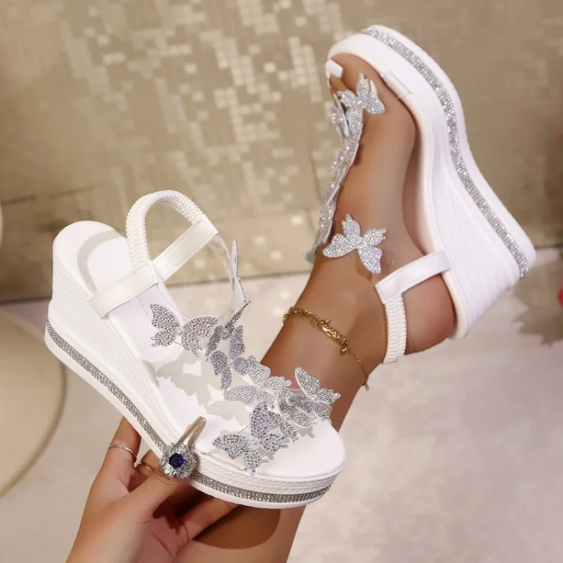 Women's mid Heel Wedge Sandals Rubber 3-5cm Shoes Comfortable Casual Footwear Fashionable Summer Sandals
Women's mid Heel Wedge Sandals Rubber 3-5cm Shoes Comfortable Casual Footwear Fashionable Summer Sandals