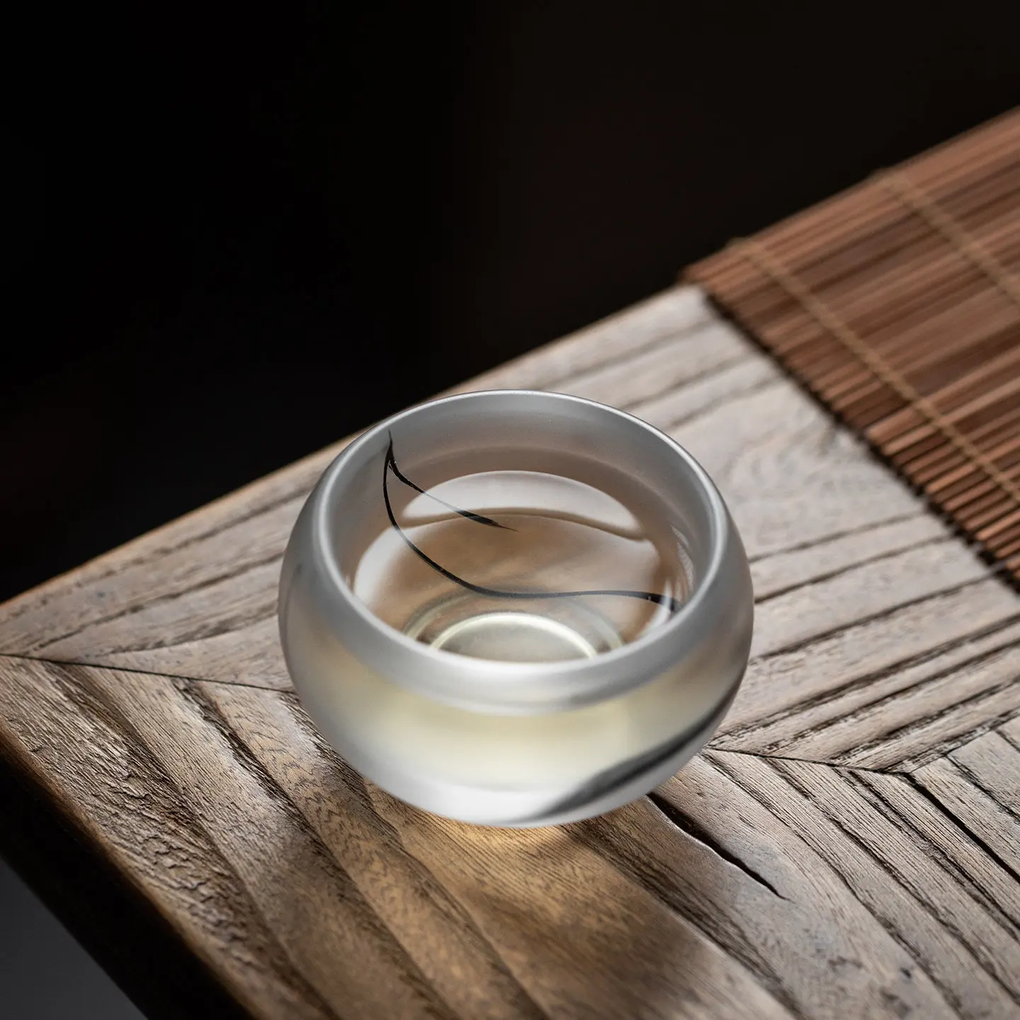 CX glazed cup male master cup, jade porcelain crystal, complete set of kung fu tea set
CX glazed cup male master cup, jade porcelain crystal, complete set of kung fu tea set