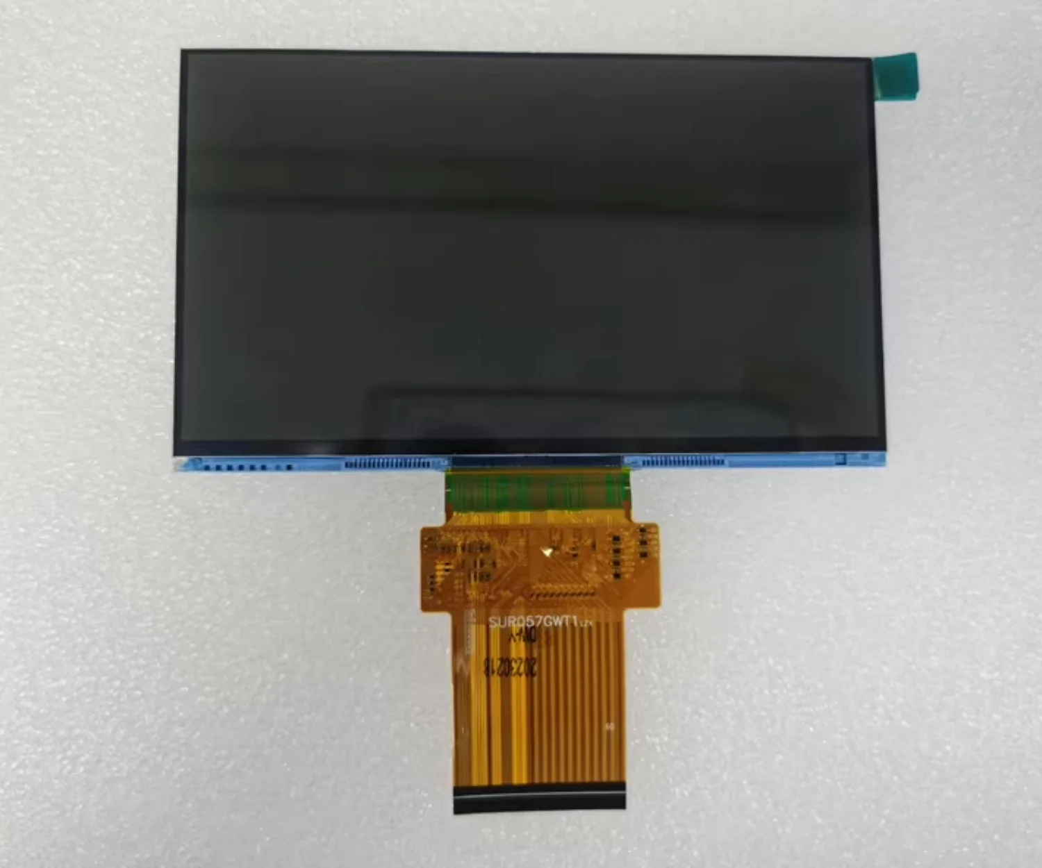 SUR057GWT1 5.7-inch projector display screen
SUR057GWT1 5.7-inch projector display screen