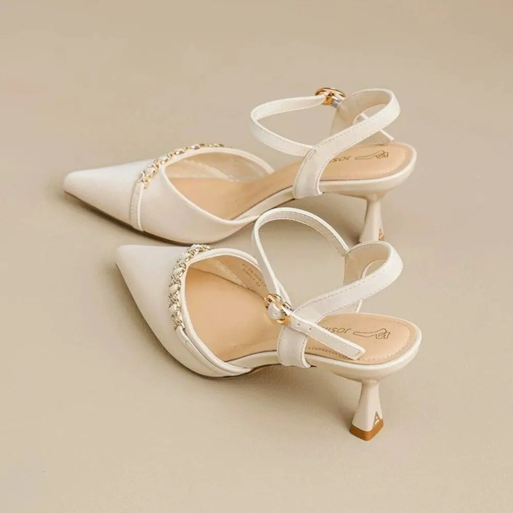 Women's Elegant Slingback Pumps, Pointed Toe Chain Decor Kitten Heel Sandals, Office & Party Dress Shoes in Black/White
Women's Elegant Slingback Pumps, Pointed Toe Chain Decor Kitten Heel Sandals, Office & Party Dress Shoes in Black/White