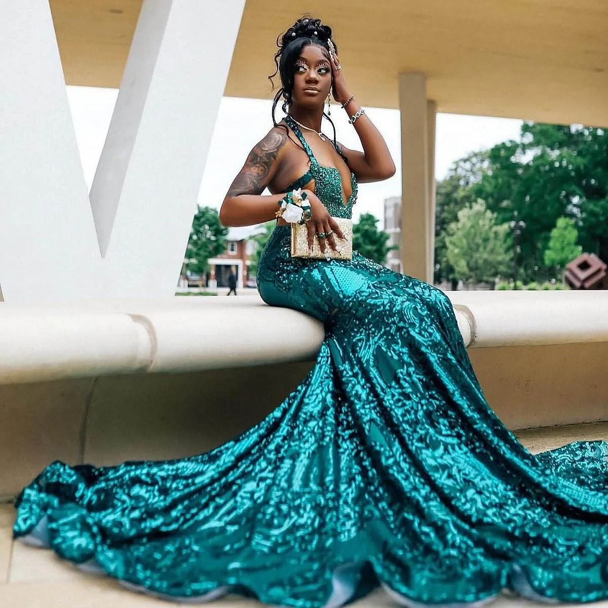 Aso Ebi Lace Mermaid Prom Dress Halter Sexy Back Plus Size Evening Dress For African Women Black Girls Wedding Reception Gowns
Aso Ebi Lace Mermaid Prom Dress Halter Sexy Back Plus Size Evening Dress For African Women Black Girls Wedding Reception Gowns