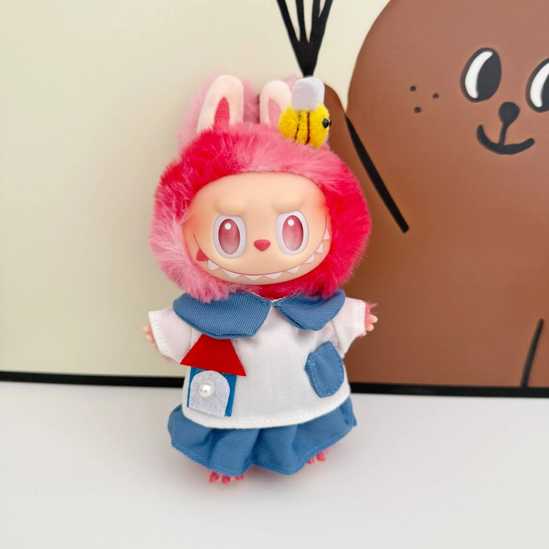 Labubu Doll Clothes Handmade Cute Red House Bee Blue Skirt Set 15-17cm Wearable Clothes Doll Overalls Change Clothes
Labubu Doll Clothes Handmade Cute Red House Bee Blue Skirt Set 15-17cm Wearable Clothes Doll Overalls Change Clothes