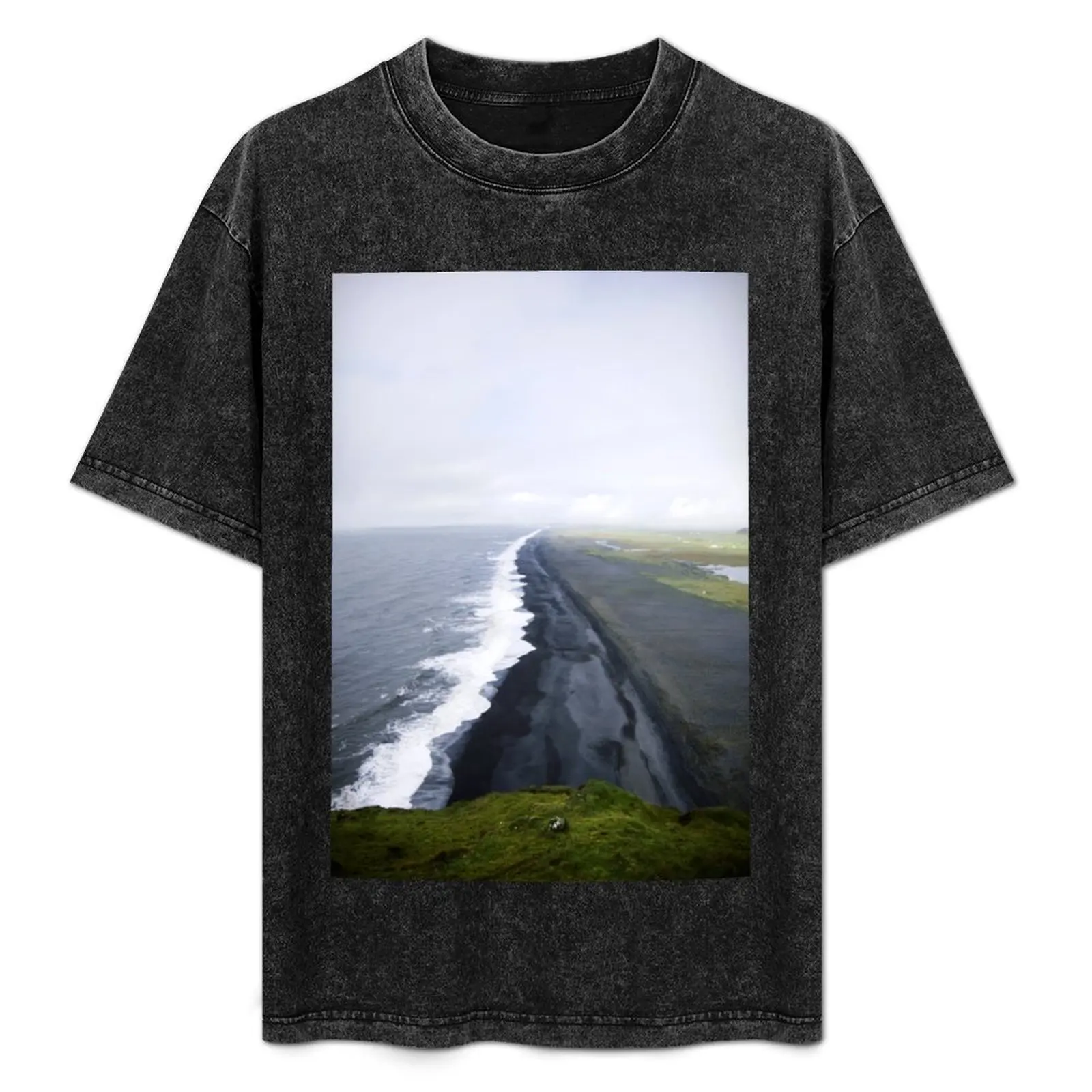 Dyrhólaey T-Shirt Trend Art Print T-Shirt
Dyrhólaey T-Shirt Trend Art Print T-Shirt