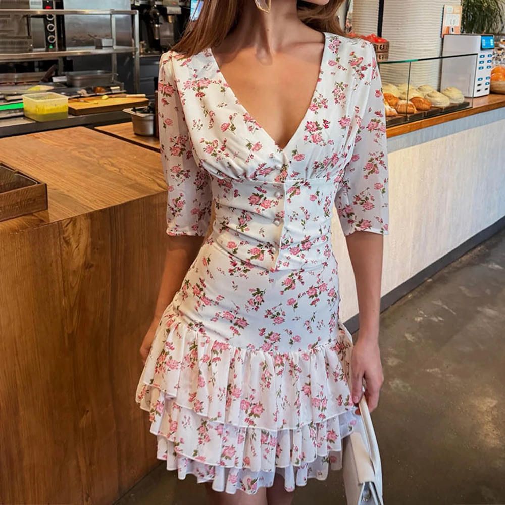 Ticketsx Fashion Floral Print Mini Dress V-Neck Contrast Pleated Patchwork Women's Dresses Elegant Summer Street Vacation Dress
Ticketsx Fashion Floral Print Mini Dress V-Neck Contrast Pleated Patchwork Women's Dresses Elegant Summer Street Vacation Dress